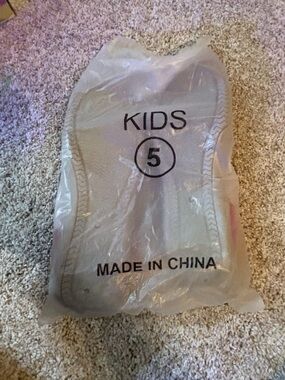 Girls Brand New Pink Water Shoes